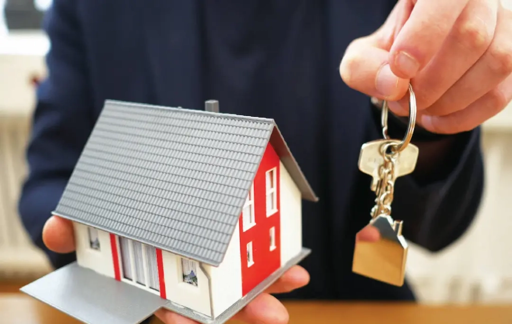 برای خرید ملک در بازار اولیه دبی، یعنی مستقیماً از سازنده، چه اسنادی پر می شود؟